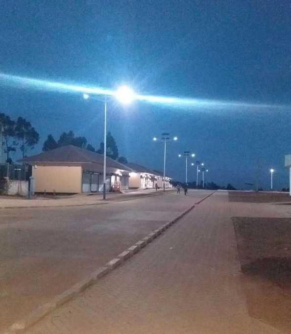 衡阳市非洲科特迪瓦太阳能路灯工程